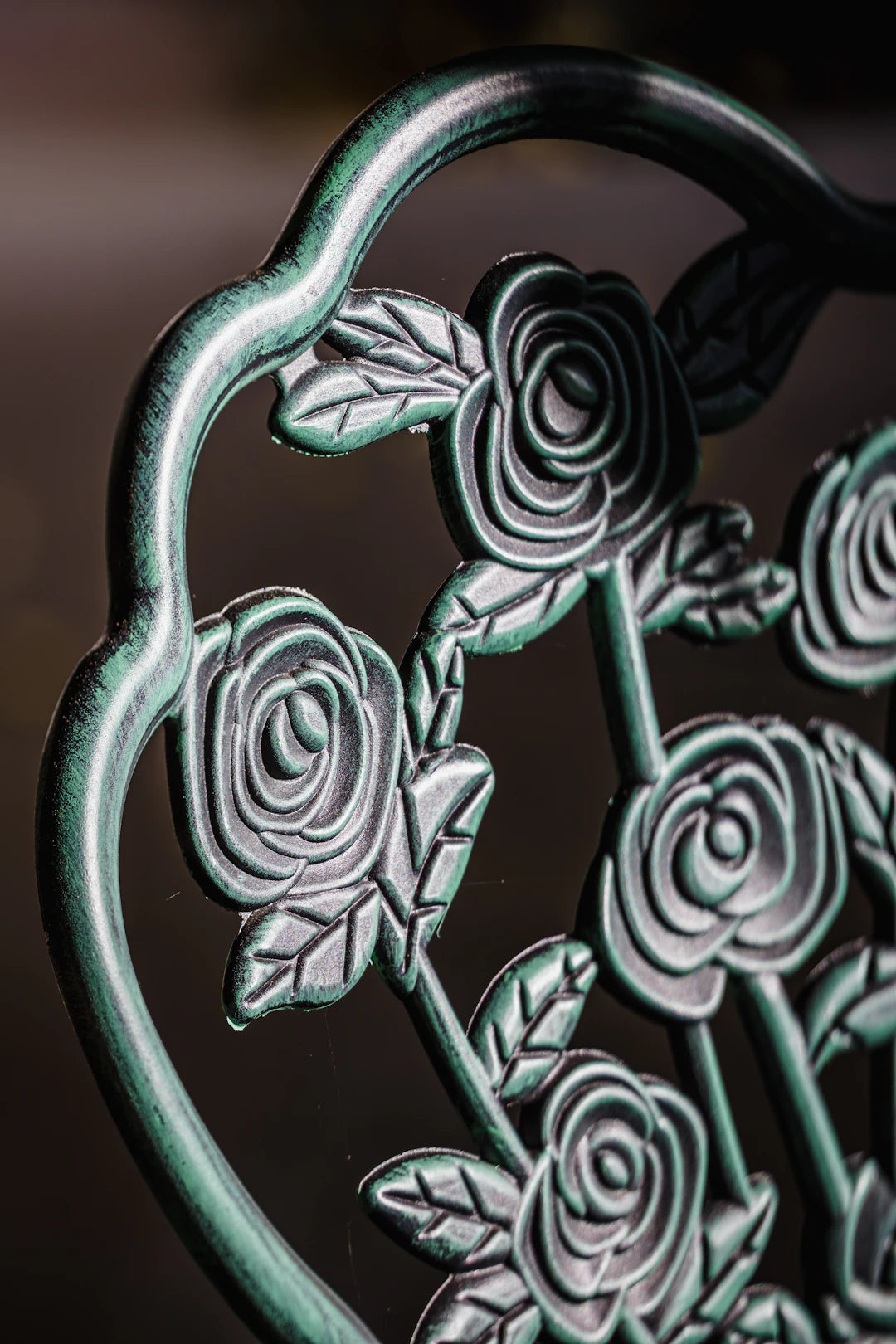 Metalliska detaljer: Elefanthuvuden i roséguld och svart - Hilmas Pyssel