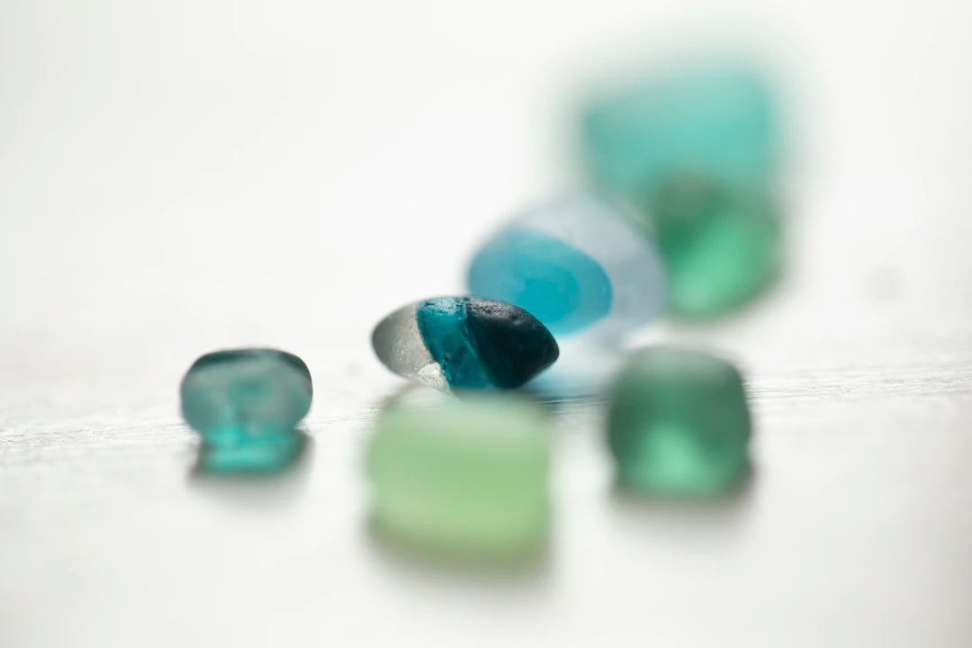 Glaspärlor i Tjeckisk Design för Kreativ Smyckestillverkning