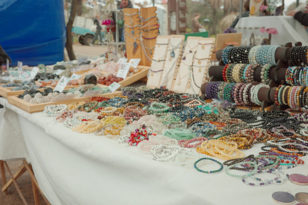 Skapa unika personliga smycken med blandade material