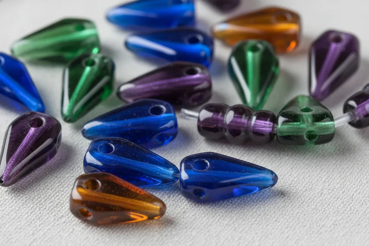 Tjeckiska Glaspärlor 2 Hole Dagger - Hilmas Pyssel