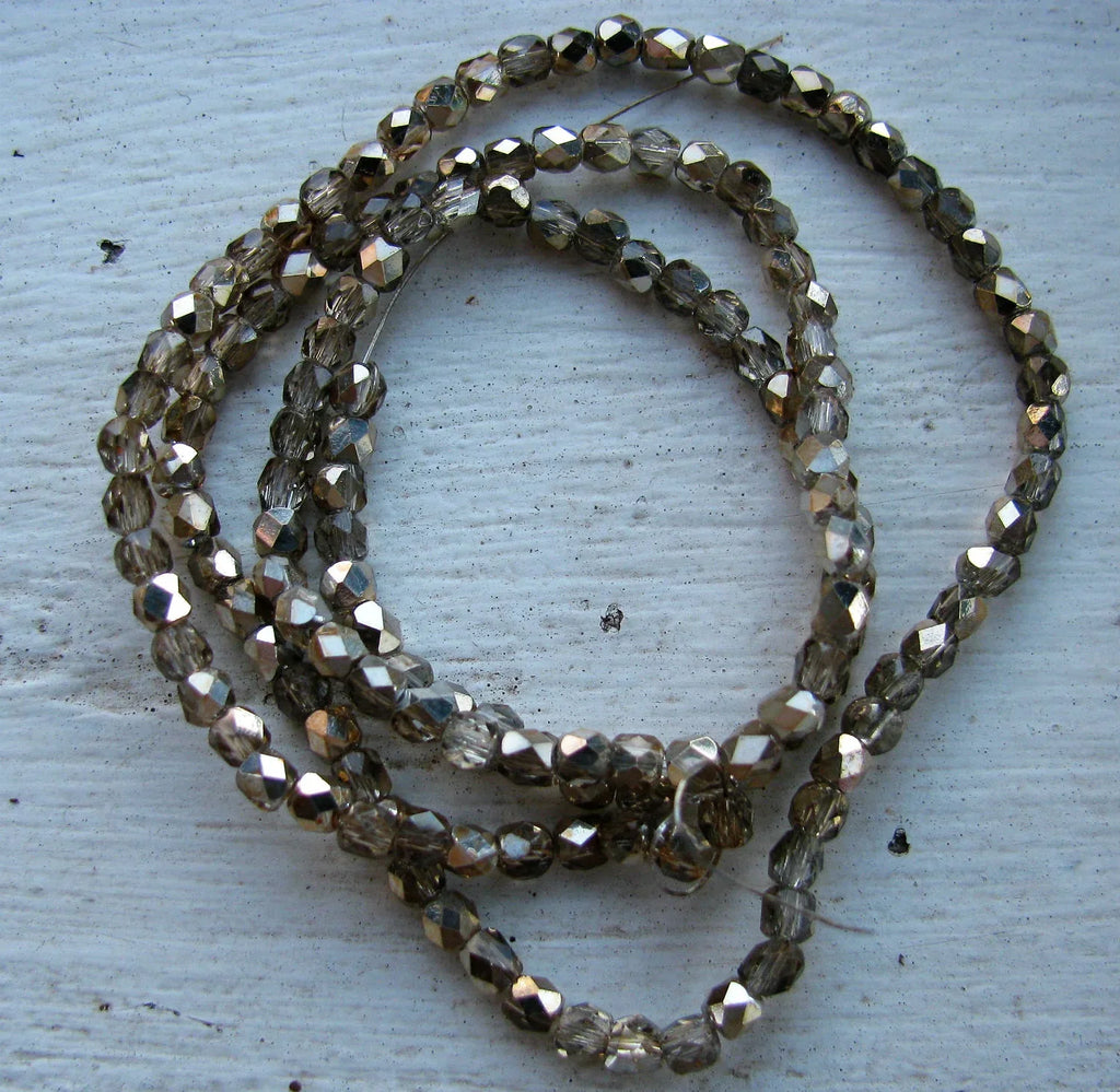 Glaspärlor Facetterad Rund - Svagt Brun/Guld, 3x3mm, 1 Sträng Hilmas Pyssel