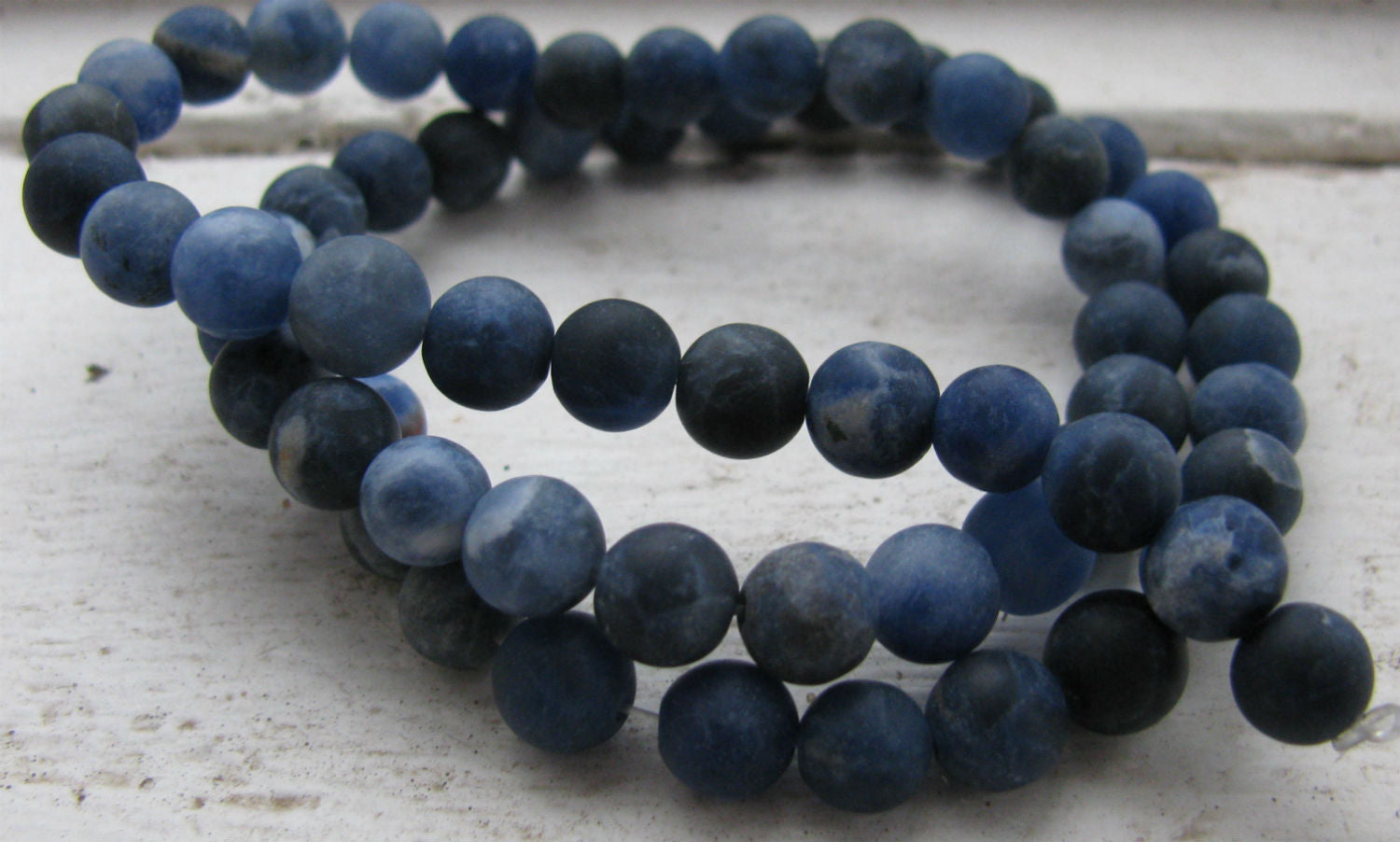 Sodalite - Rund frostad 6mm 1 sträng Hilmas Pyssel