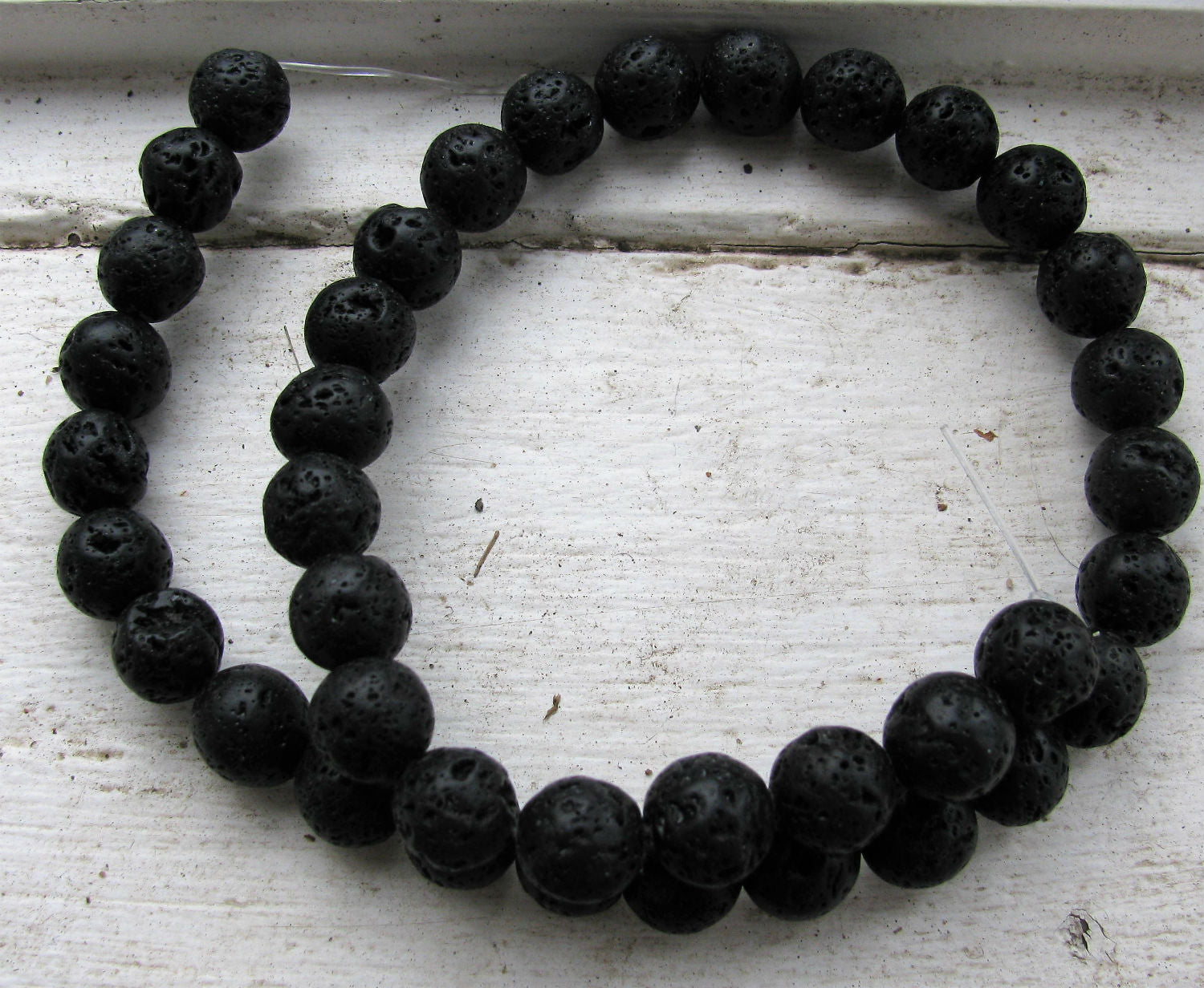 Lavasten - Svart 10 mm 1 sträng Hilmas Pyssel