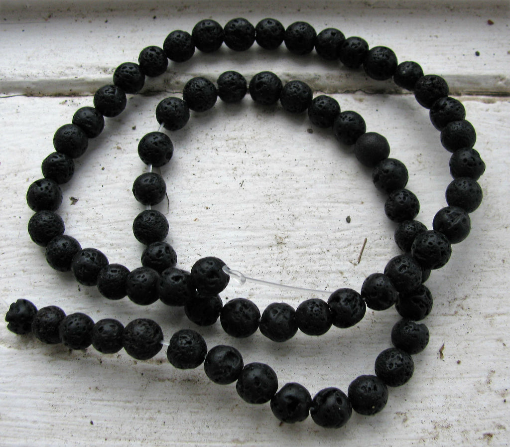 Lavasten - Svart 6 mm 1 sträng Hilmas Pyssel