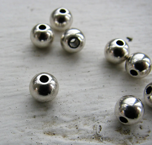 Mellandel Silverfärgad - Rund 6 mm 10-pack Grekisk Metall