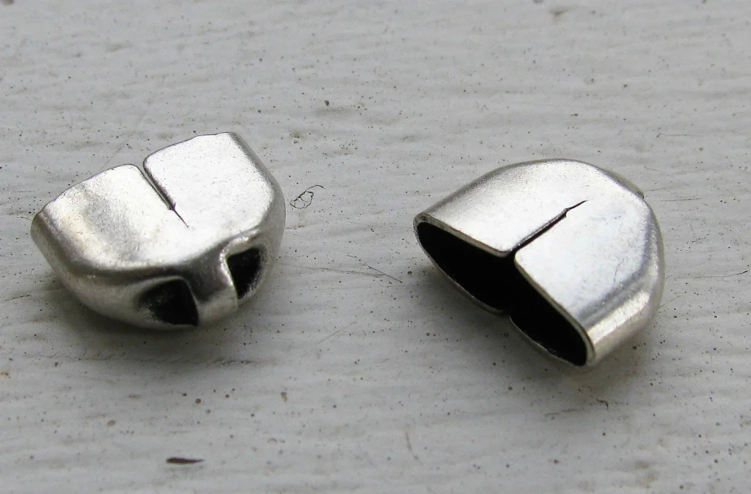 Ändfäste Silverfärgade - För breda band 10,2mm 2-pack Grekisk Metall