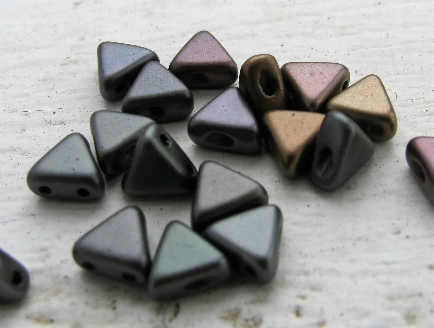Kheops® Par Puca® - Grey Rainbow, 10 gram Les perles par Puca® - Paris