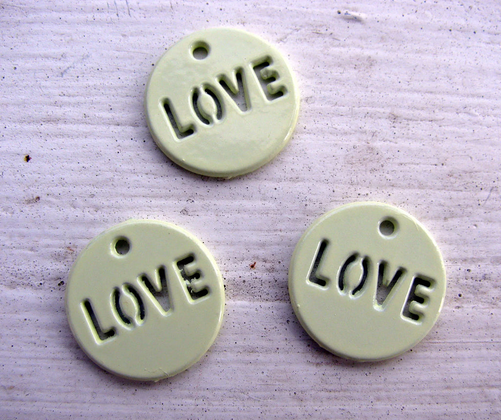 Berlock Ivory metall - Rund LOVE, 14mm, 3-pack Grekisk Metall