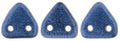 CzechMates Triangle Bead - Två Hål, Metallic Suede Blue 6mm, 10 gram CzechMates