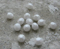 Tjeckiska Firepolish - Pearl Shine White 4 mm, 50-pack Hilmas Pyssel
