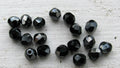Tjeckiska Firepolish - Hematite 1/2 Coating 6mm, 25-pack Hilmas Pyssel