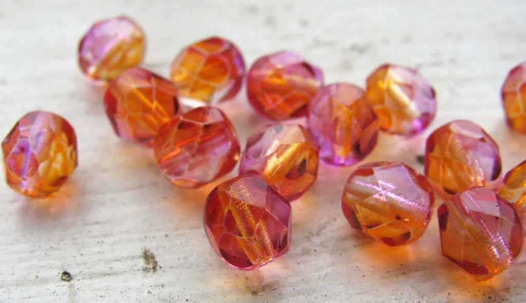 Tjeckiska Firepolish - Fuchsia / Cantaloupe 6mm, 25-pack Hilmas Pyssel