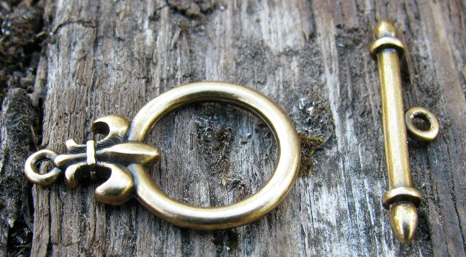 Stavlås Bronsfärgat - Runt med fransklilja 1 set Grekisk Metall