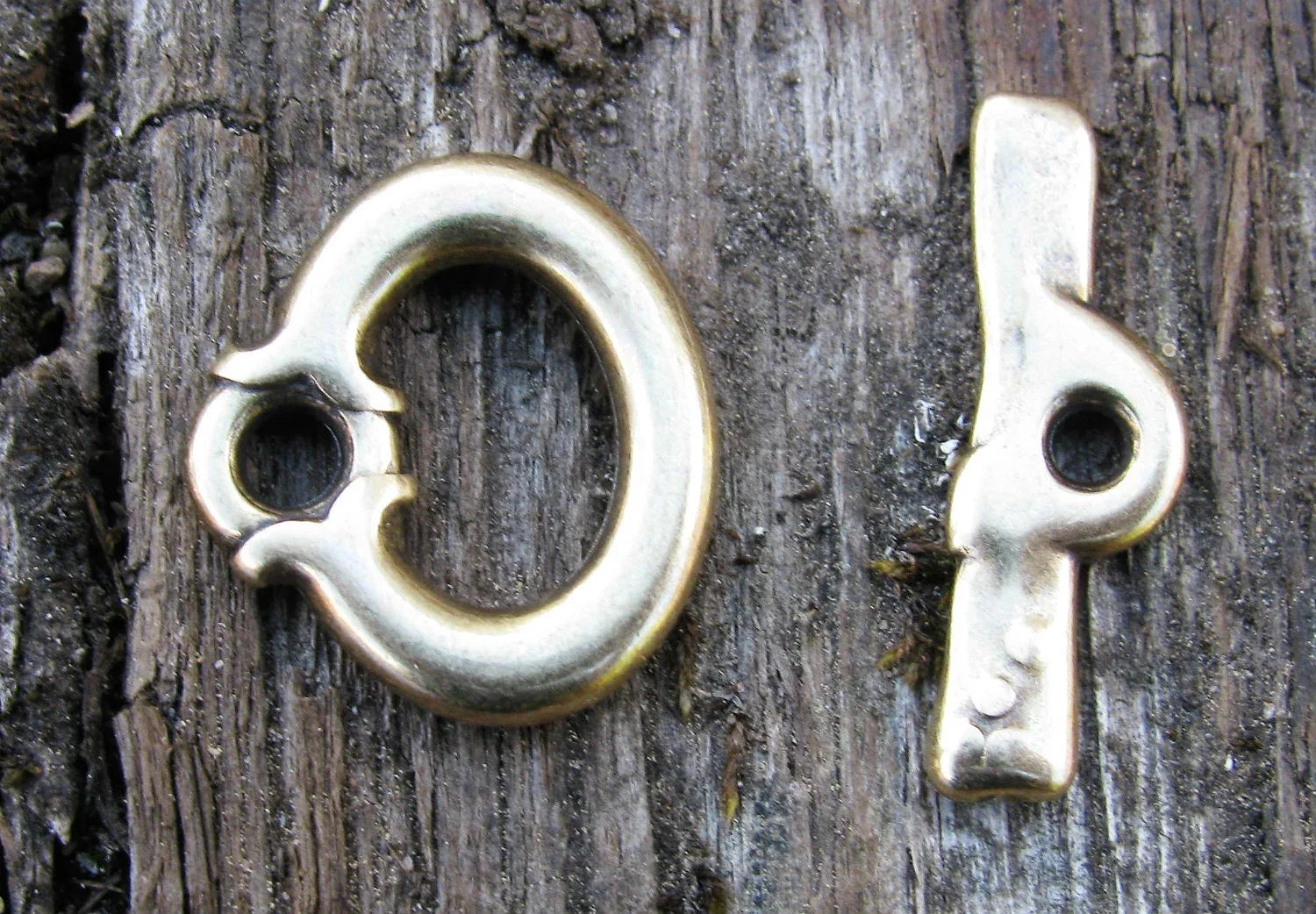 Stavlås Bronsfärgat - Oval med prickar 1 set Grekisk Metall