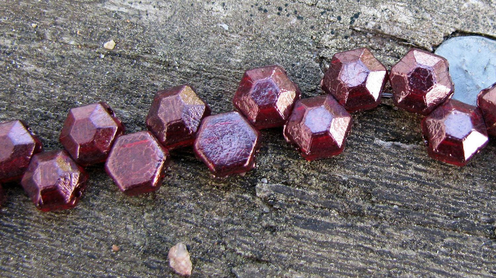 Honeycomb Jewel - Ruby Wine 6mm, 1 sträng Hilmas Pyssel