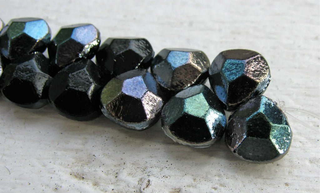 Briolette - Jet Celsian 9x10mm, 1 sträng Hilmas Pyssel