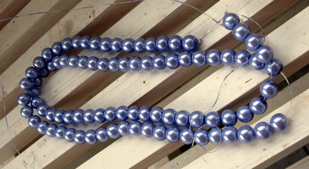 Vaxade glaspärlor - Syren 10 mm 1 sträng Hilmas Pyssel