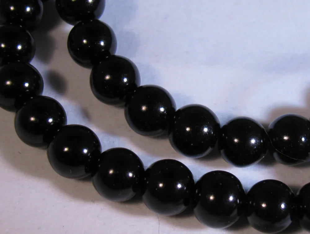 Vaxade glaspärlor - Svart 8mm 1 sträng Hilmas Pyssel