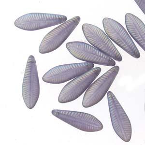 Dagger - Tanzanite Matt Laser Feather 5x16mm, 1 sträng Hilmas Pyssel