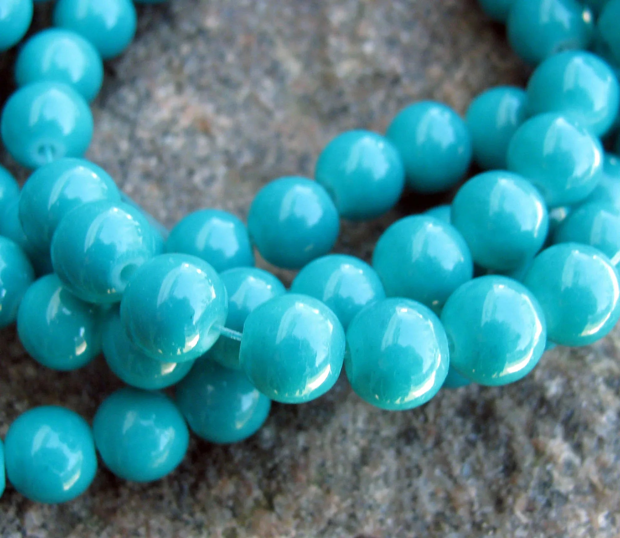 Glaspärlor Rund - Mörk Teal 8mm 1 sträng Hilmas Pyssel