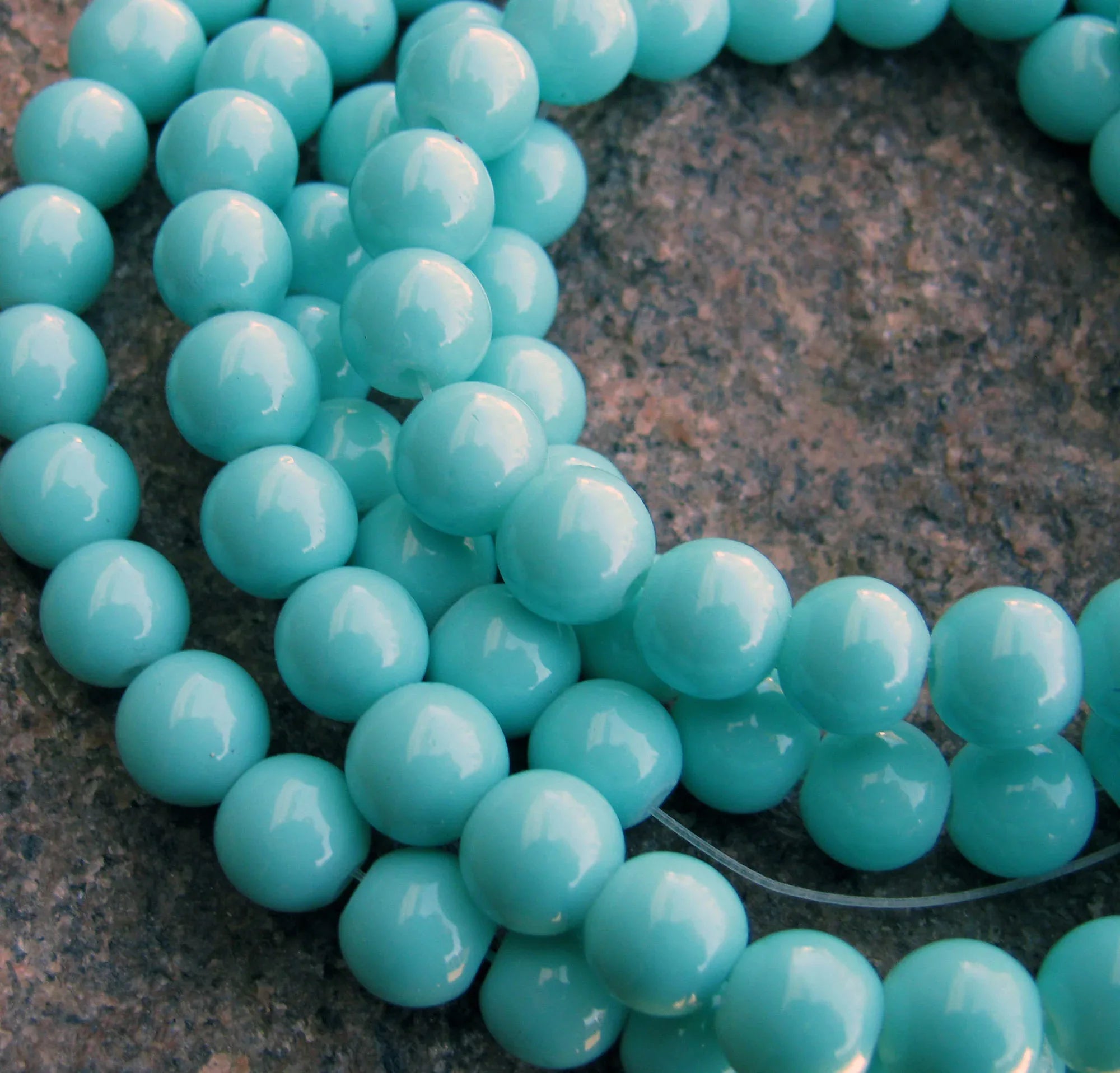 Glaspärlor Rund - Blåturkos 8mm 1 sträng Hilmas Pyssel