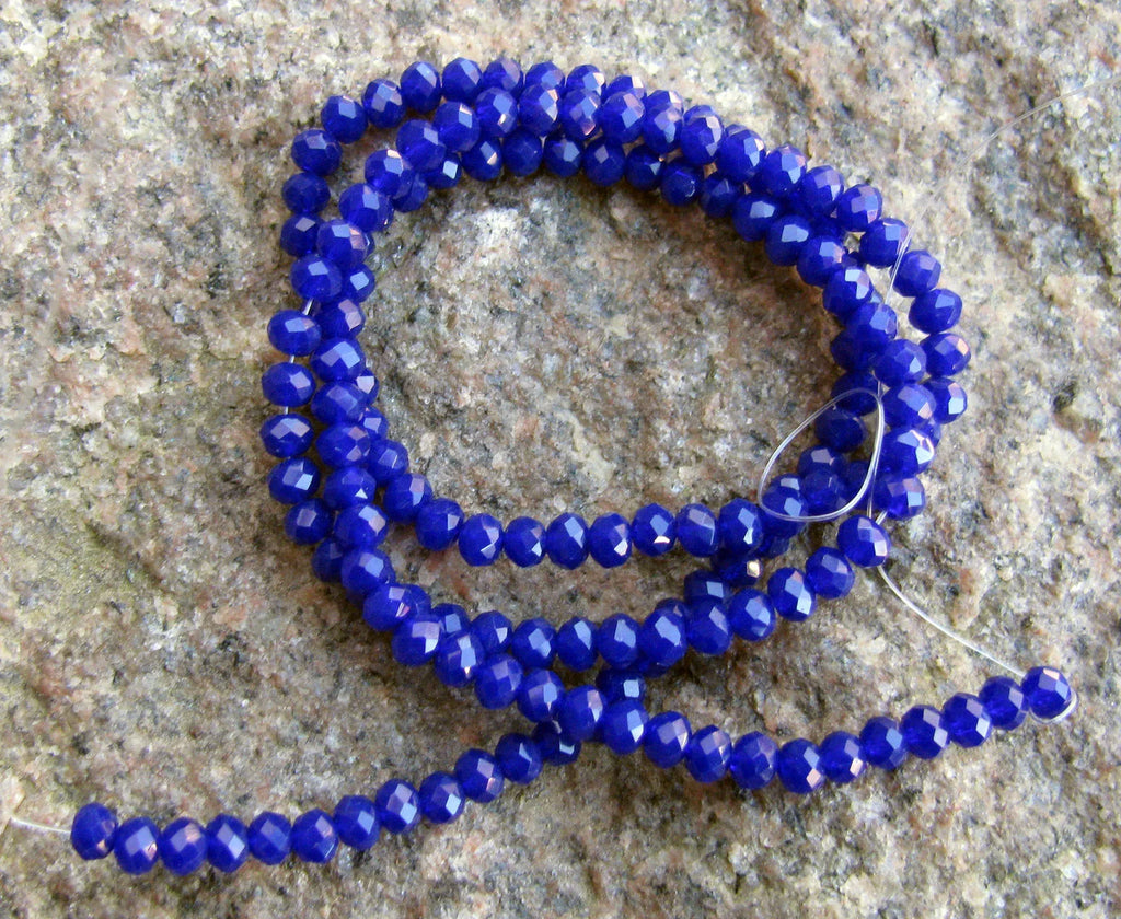 Facetterade glaspärlor - Blå 3x2mm, 1 sträng Hilmas Pyssel