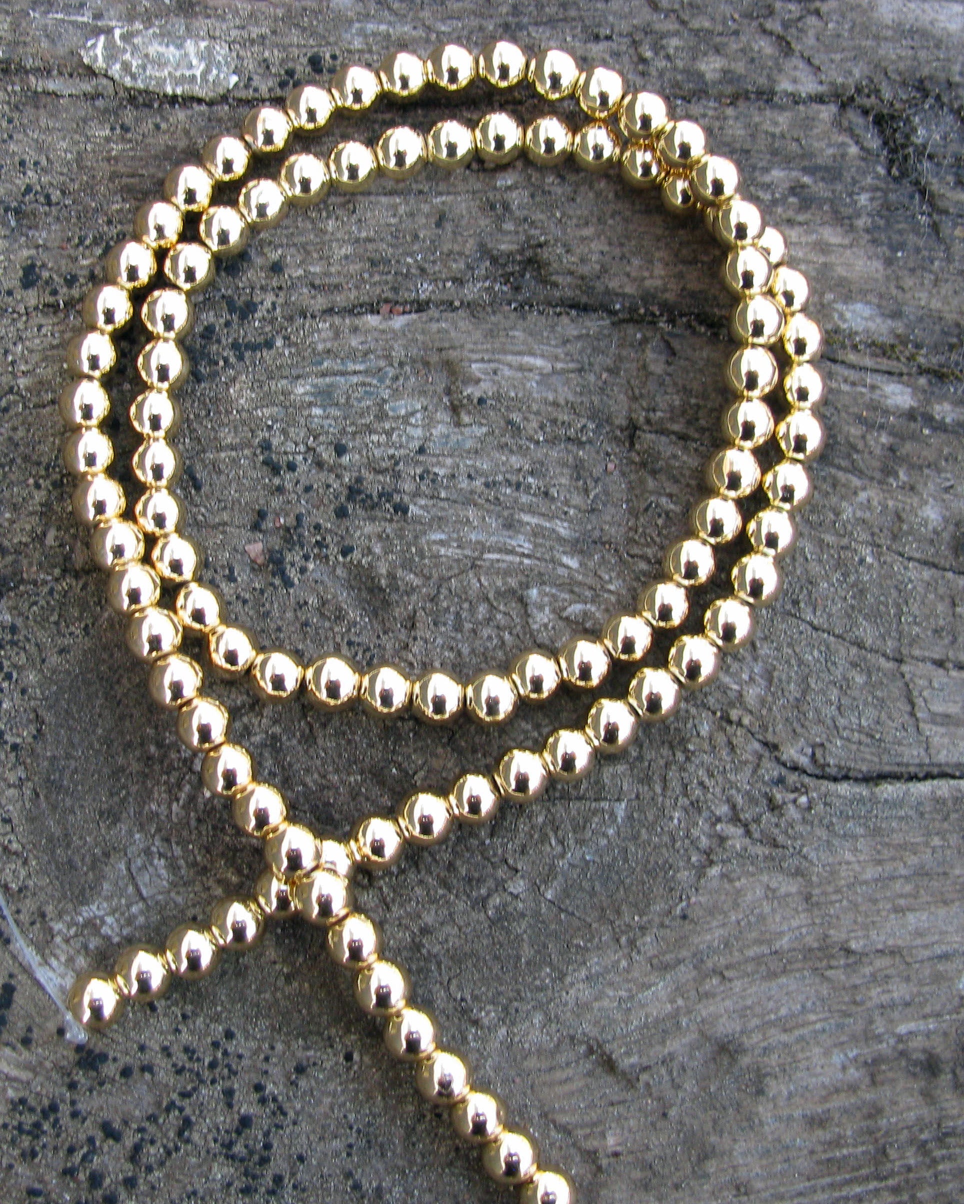 Imiterad Hematit - Metallic Ljus Guldfärgad 4mm, 1 sträng Hilmas Pyssel