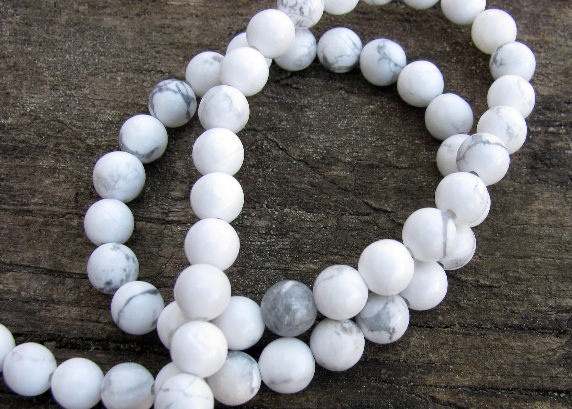 Howlite Rund - Vit, 6mm 1 styck Hilmas Pyssel