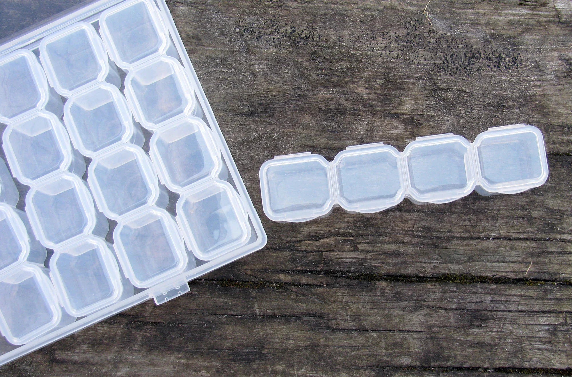 Pärlförvaring - Ask med 28 fack, 1 förpackning Hilmas Pyssel