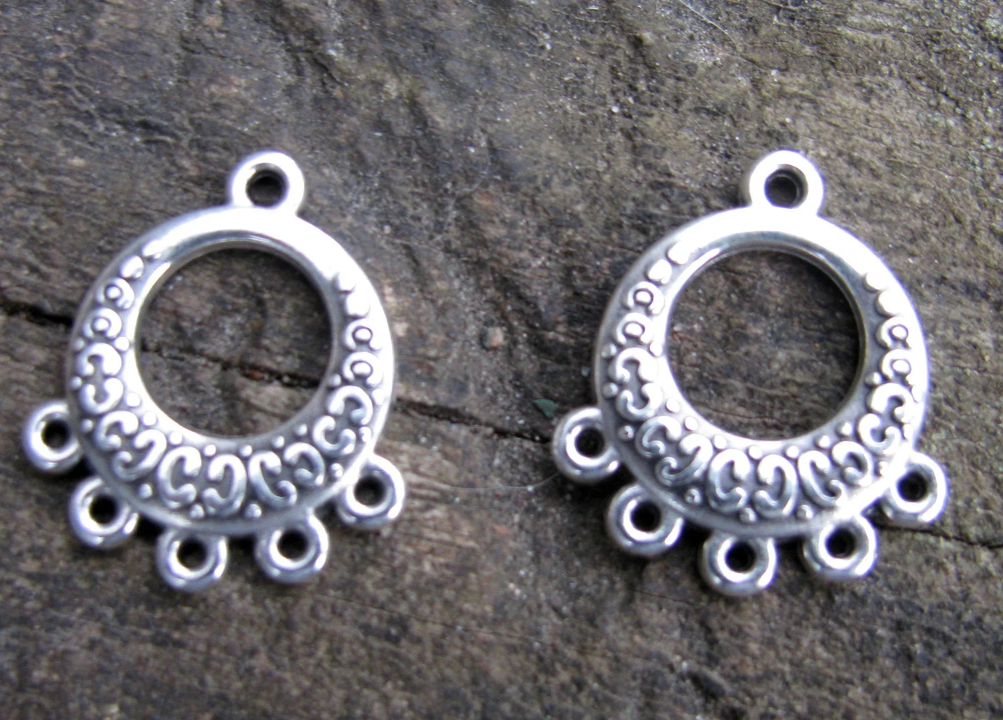 Örhängesämne silverfärgat - Rund med 6 hål, 2-pack Grekisk Metall