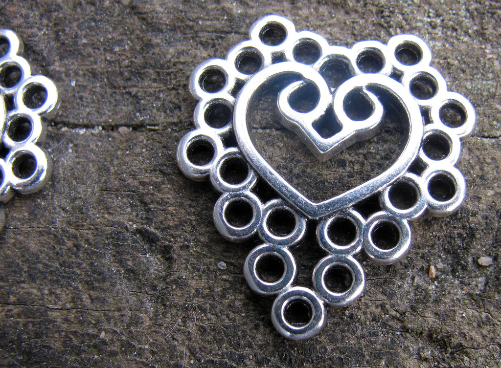 Örhängesämne silverfärgat - Hjärta med hål, 2-pack Grekisk Metall