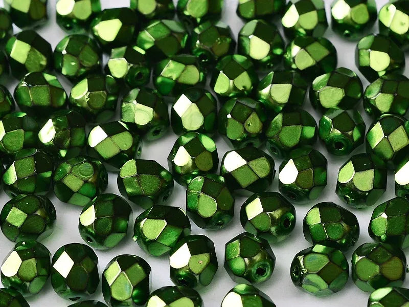 Tjeckiska Firepolish - Heavy Metal Green 4mm, 50-pack Hilmas Pyssel