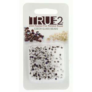 Tjeckiska Firepolish - Chalk White Azuro Matt, True2 mm, 2 gram Hilmas Pyssel