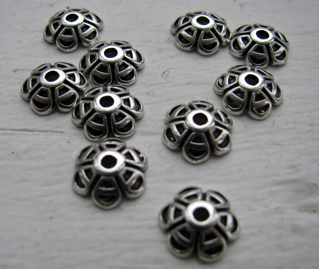 Pärlhattar Silverfärgade - Blomma 10mm 10-pack - Hilmas Pyssel