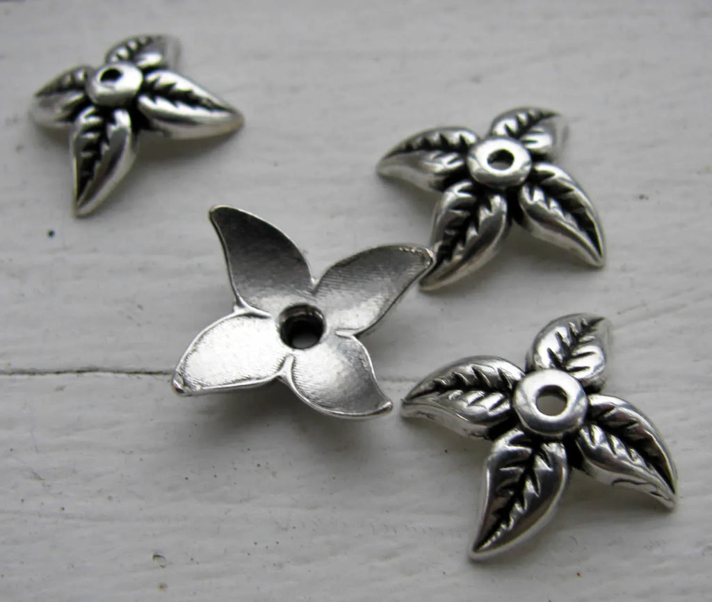 Pärlhattar Silverfärgade - Stort Löv 18mm, 4-Pack - Hilmas Pyssel