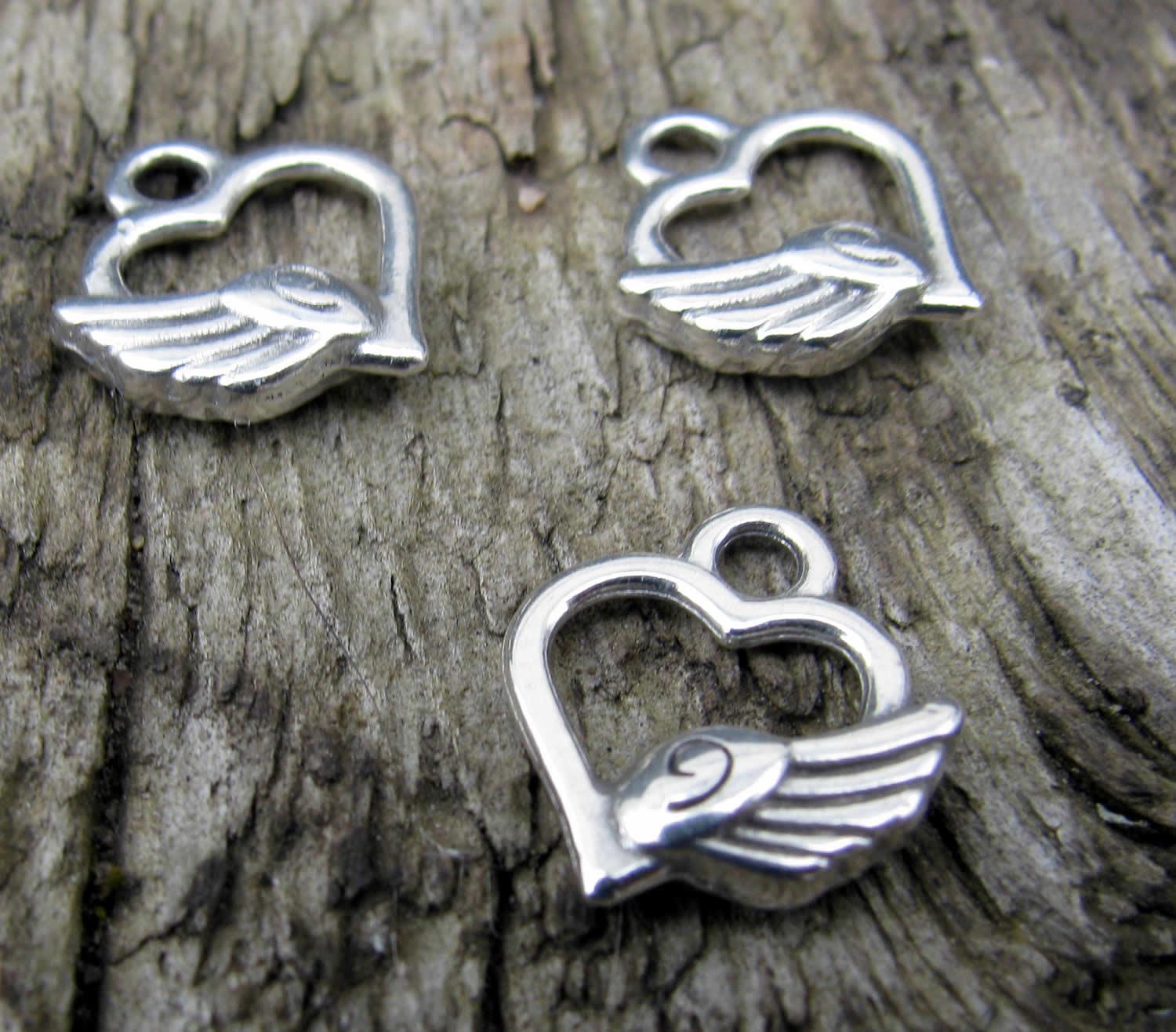 Berlocker Silverfärgad - Hjärtan med vinge, 3-pack Grekisk Metall