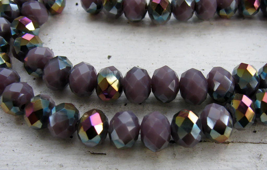 Facetterade glaspärlor - Lila/Olja, 8x6mm 1 sträng Hilmas Pyssel