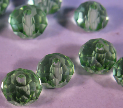 Facetterade glaspärlor - Gröna 8x6mm 1 sträng Hilmas Pyssel