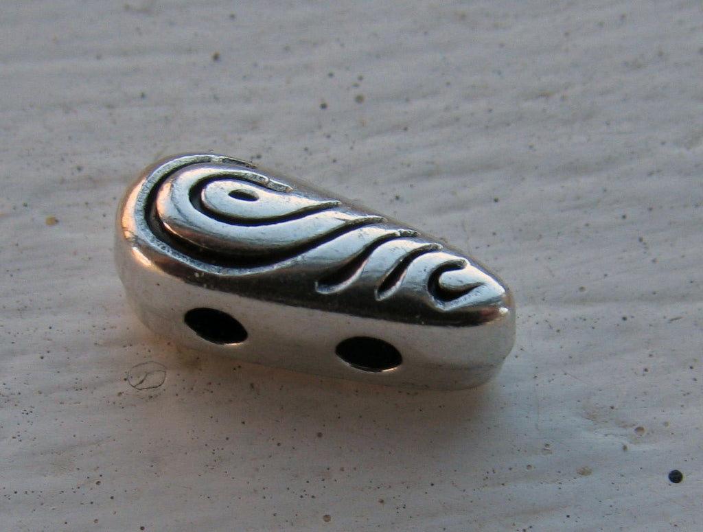Mellandel silverfärgad - Droppe med 2 hål 1 styck Grekisk Metall