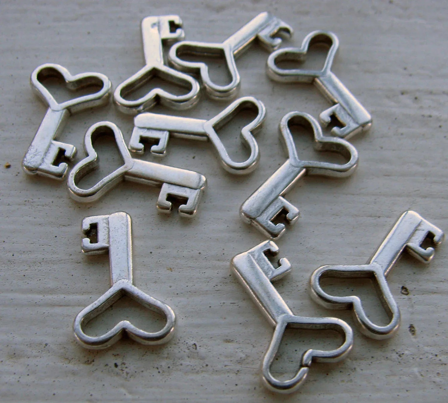 Berlock silverfärgad - Nyckel med hjärta, 10-pack Grekisk Metall