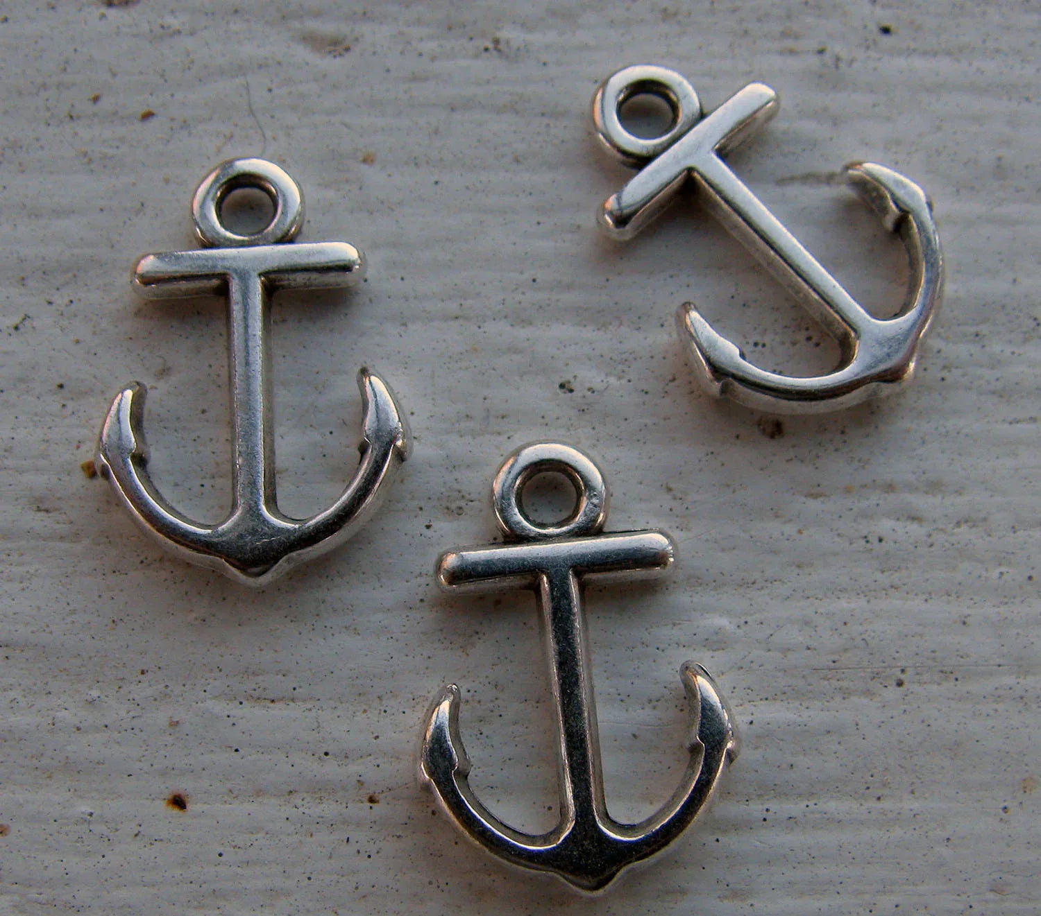 Berlock silverfärgad - Ankare 11x12mm 3-pack Grekisk Metall