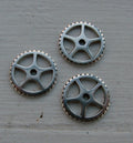 Berlock Silverfärgad - Kugghjul 16mm 3-pack Grekisk Metall