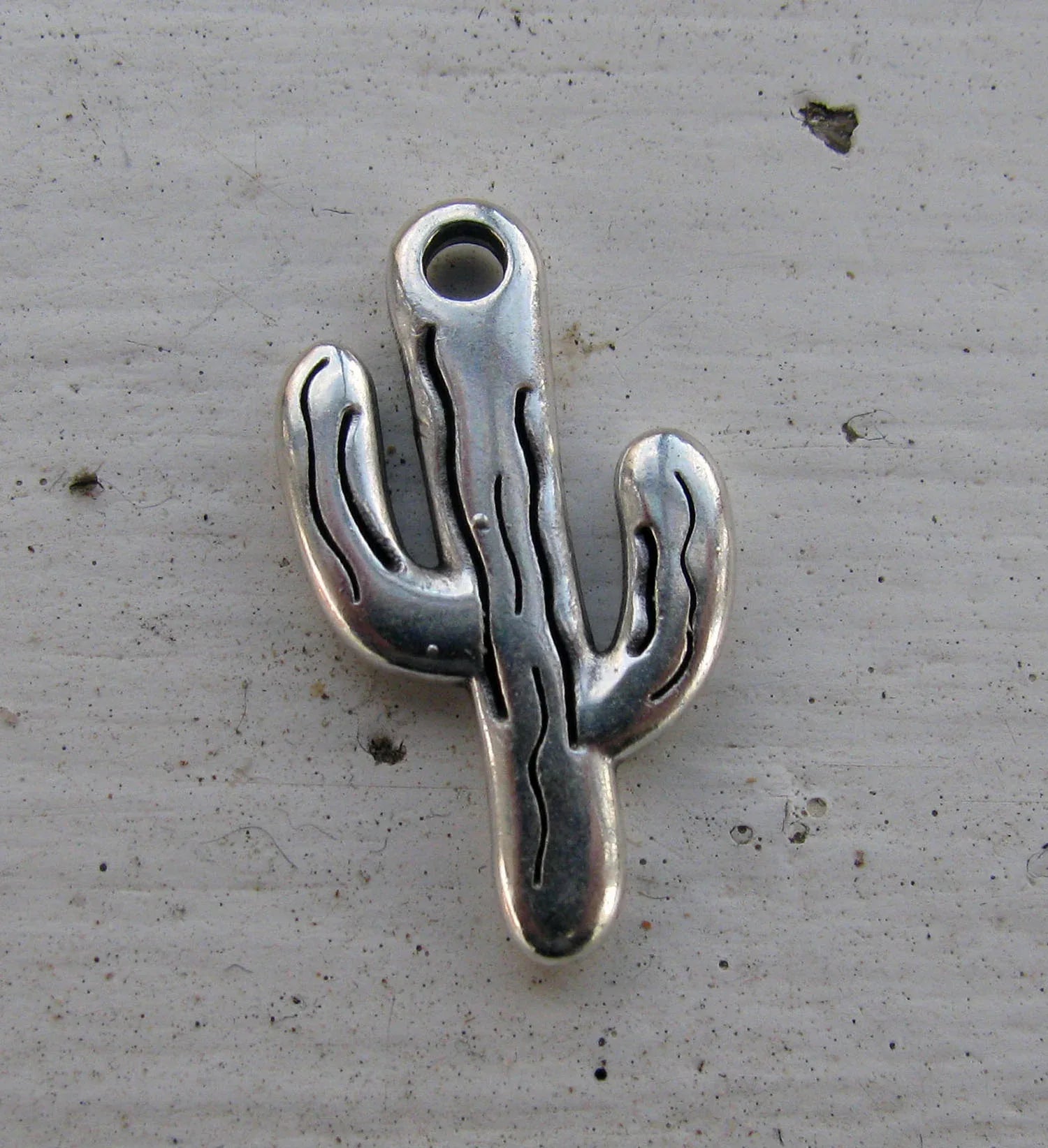 Berlock Silverfärgad - Kaktus 12x21mm 1 styck Grekisk Metall
