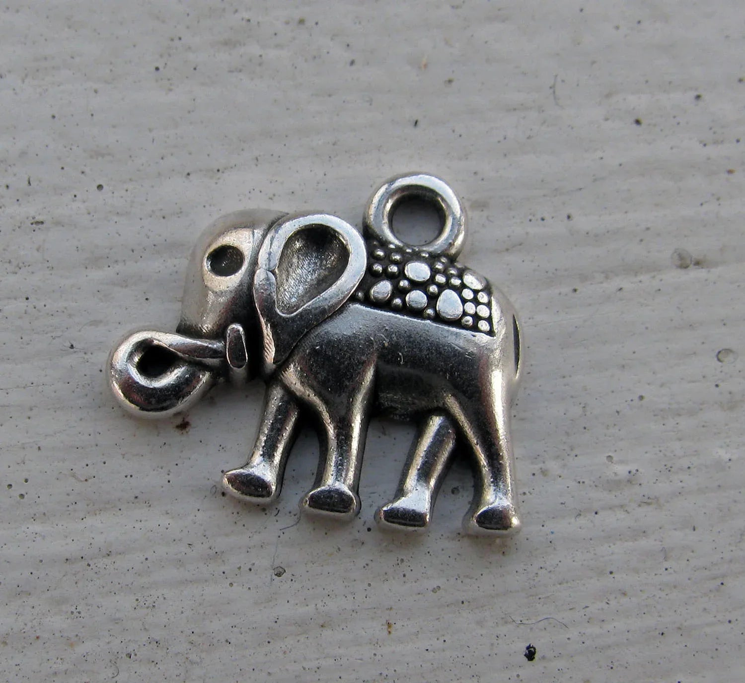 Berlock Silverpläterad - Elefant med Täcke 16x11mm 1 styck Grekisk Metall