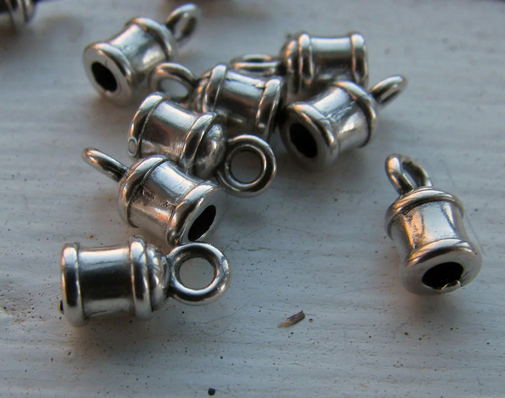 Ändfäste Silverfärgade - Mindre med rand, 2,2mm, 10-pack Grekisk Metall