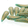 Bird Feather - Green Turquoise Gold 5x17mm 1 sträng Hilmas Pyssel