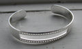 Armbandsstomme Ljustsilverfärgad - Cuff med hål (Miuyki) 1 styck Grekisk Metall