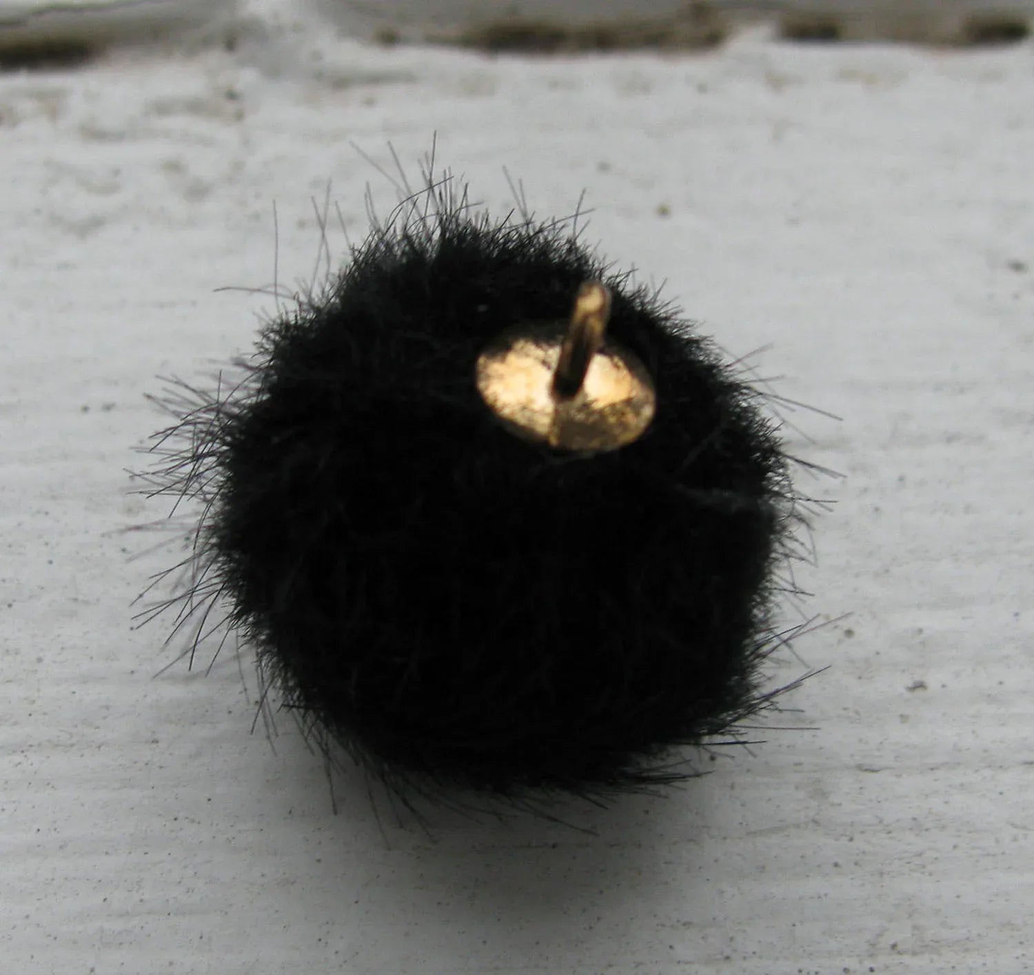 Hänge boll - Fuskpäls Svart 15mm 1 styck Grekisk Metall