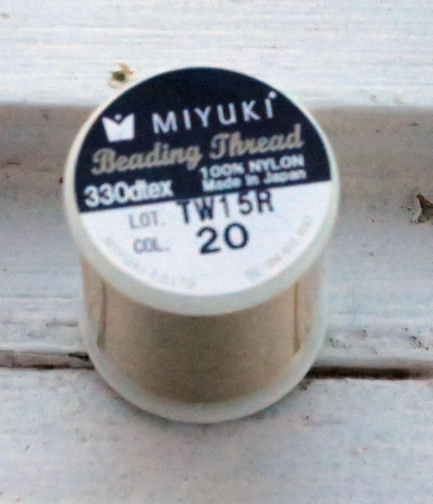 Miyuki Beading thread - Champagne Gold, 1 rulle Miyuki
