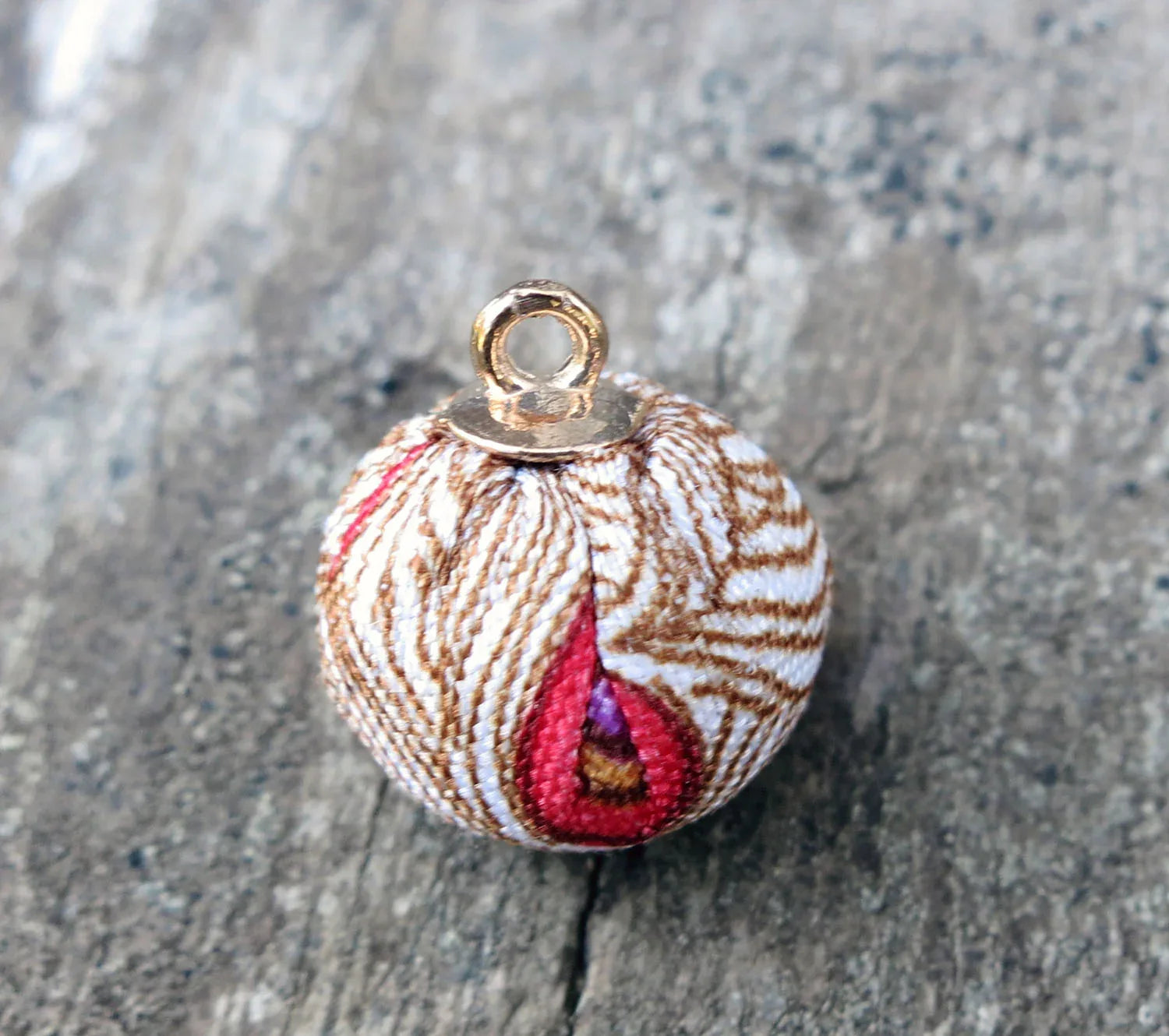 Hänge Boll - Påfågel Brun 15mm 1 styck Grekisk Metall